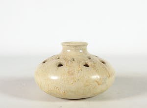 Carla van Ouwenaller - Aardewerk, Lot opengewerkte objecten kopen? Bied vanaf 35!