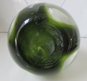 Niet of onleesbaar gesigneerd - Groene vintage "Doorkijk" vaas - Murano kopen? Bied vanaf 10!