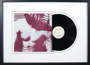 Andy Warhol - Gesigneerd Album van The Smiths - Ingelijst verkocht voor € 1!