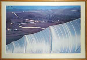 Christo - Gesigneerde druk A Wall to Nowhere - Ingelijst (Groot) verkocht voor € 1!