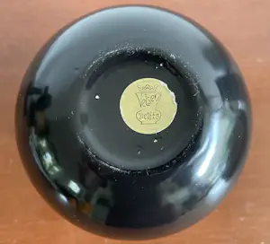 Keramiekfabriek Velsen - Zwart bolvaasje kopen? Bied vanaf 20!