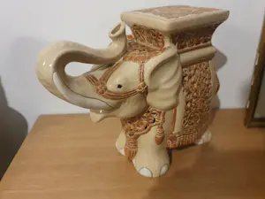 Niet of onleesbaar gesigneerd - Porseleinen Chinese olifant ca. 1900 kaufen? Bieten Sie von 10!
