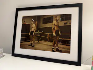 Erwin Olaf - 'De Boksschool' (Hope Series, 2005) - Gesigneerd & Persoonlijke Inscriptie kopen? Bied vanaf 1000!