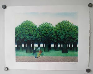 Meike Sund - Mannen op een bankje in hete bos. kopen? Bied vanaf 25!