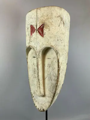 Fang - 220444 - Nice white Rare African Fang mask - Gabon. kopen? Bied vanaf 55!