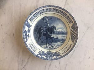 Societe Ceramique - Wandbord “ Herrijzend Nederland “ kopen? Bied vanaf 35!