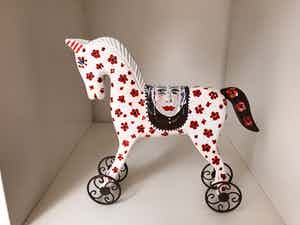 Marianne Bey - Wooden Horse / Cute Lady verkocht voor € 40!