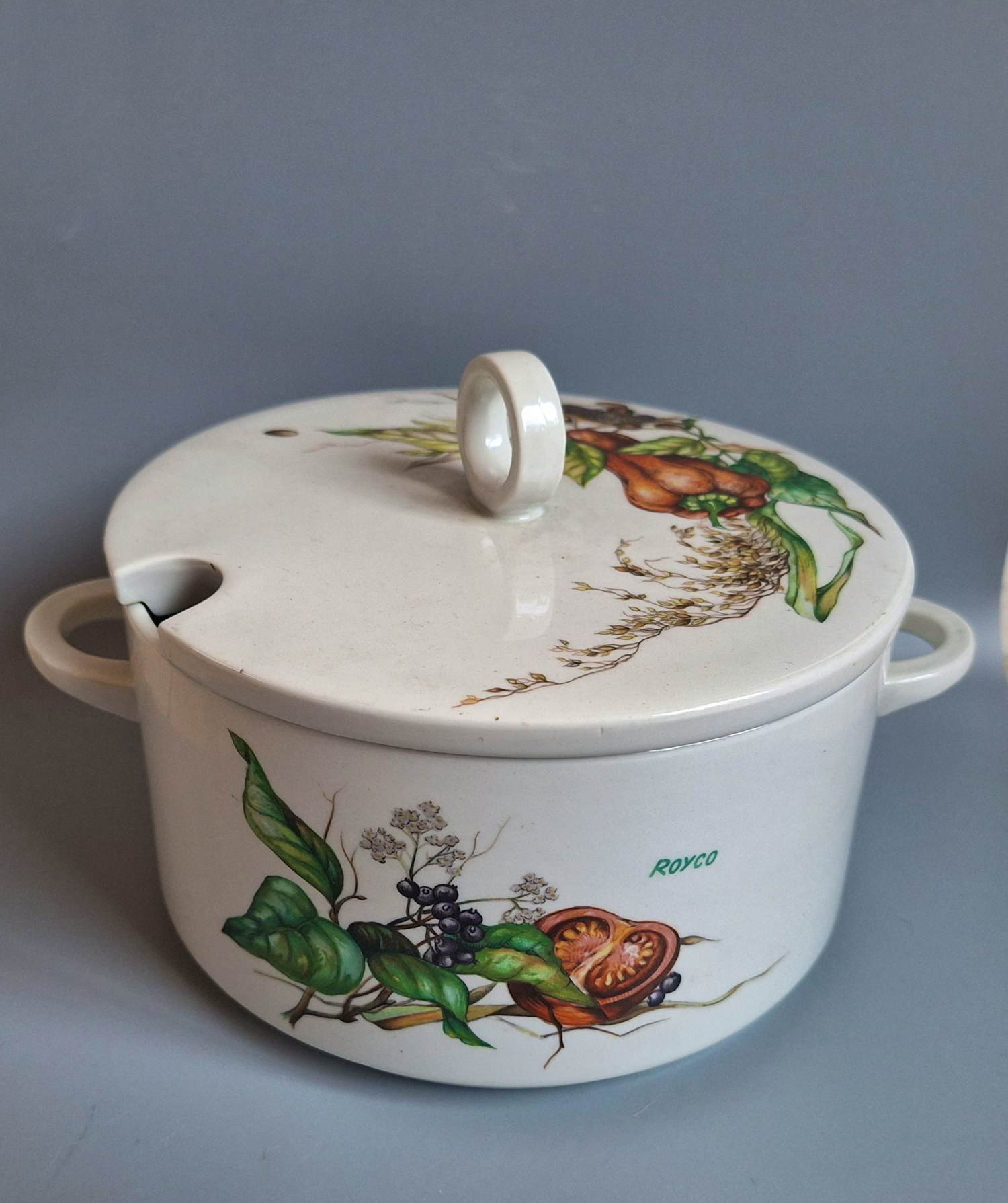 Villeroy en Boch - Vintage soepterrine verkocht voor € 1!