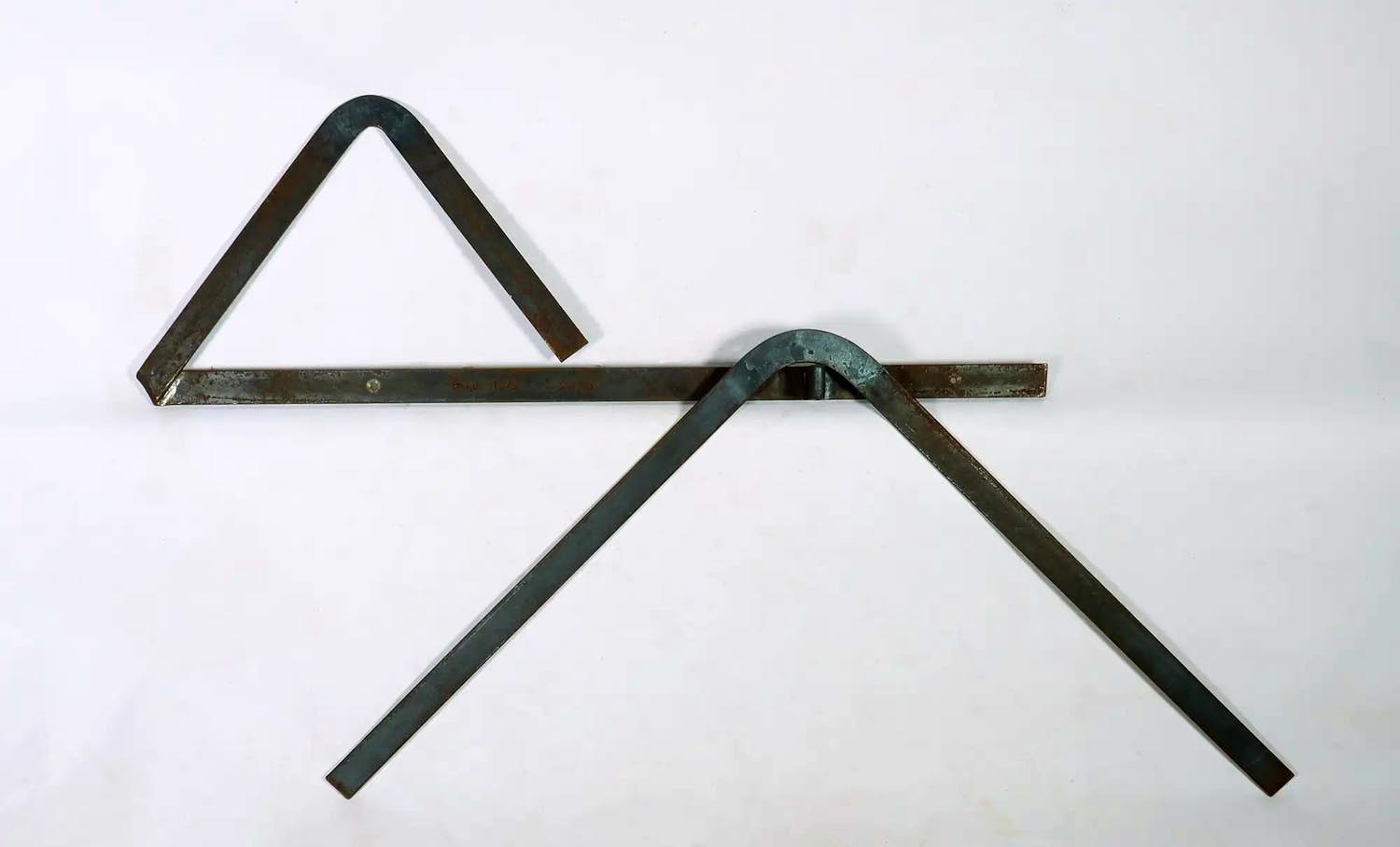 David van de Kop - IJzeren wandobject met hangend element verkocht voor € 1!