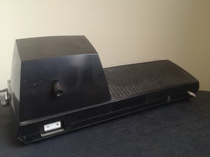 Niet of onleesbaar gesigneerd - Originele Space age klokradio van Philips uit 1967, kopen? Bied vanaf 1!
