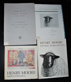 Henry Moore - 7 boeken, waarvan 1x met een kleurenlitho 1972 kopen? Bied vanaf 75!