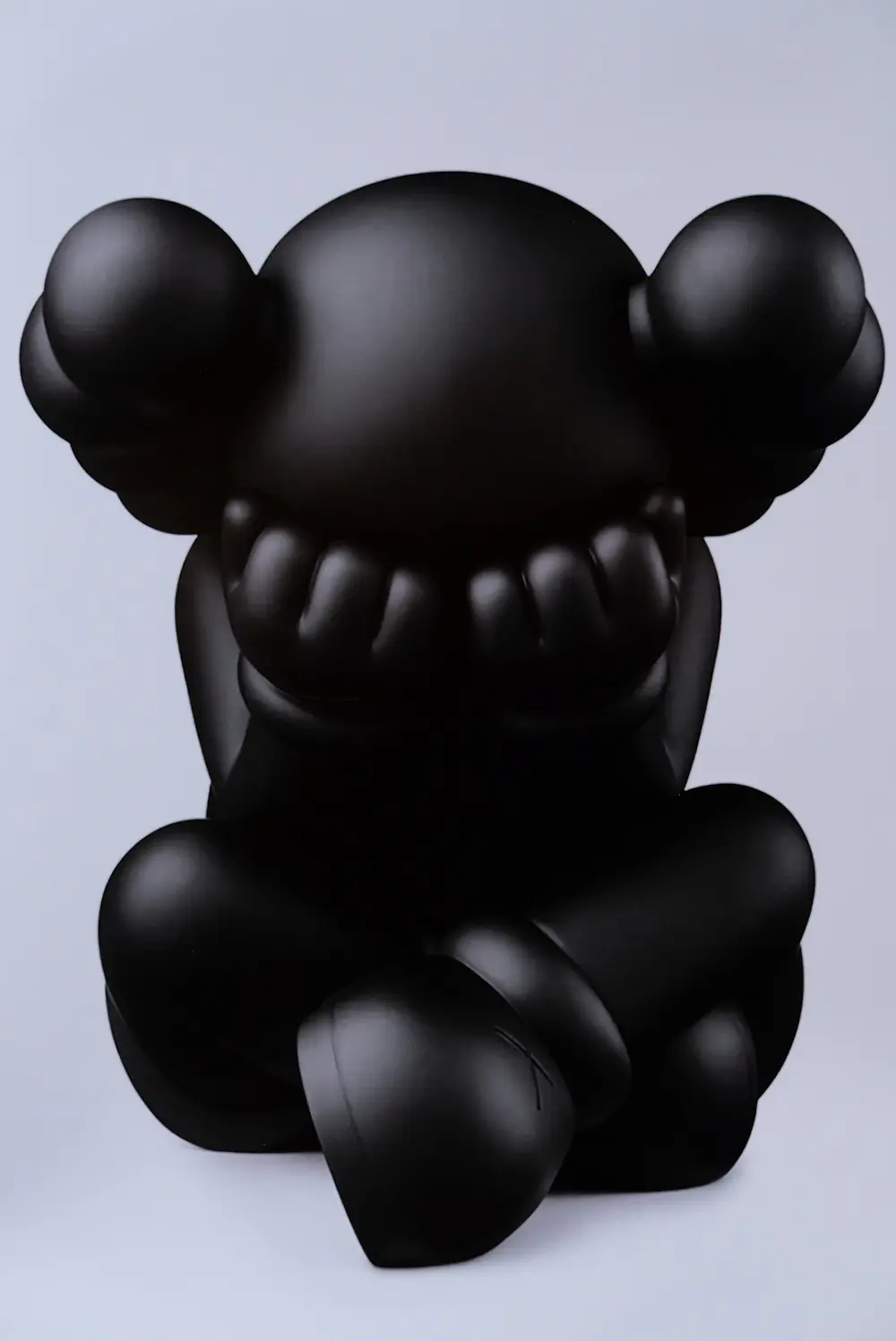 KAWS (1974)