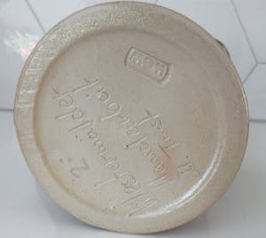 Niet of onleesbaar gesigneerd - Westerwalder steengoed waterkan - M. Twist kopen? Bied vanaf 1!