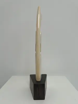 Hil Andringa - kunststof sculptuur | 'zonder titel' kopen? Bied vanaf 1!