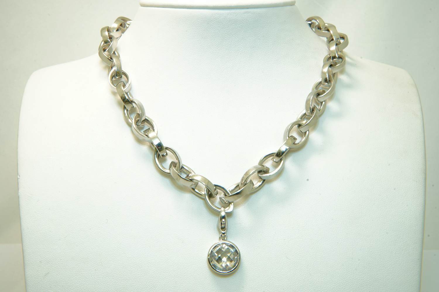 09 - 1e gehalte zilveren massief Ti sento choker met hanger kopen? Bied vanaf 280!