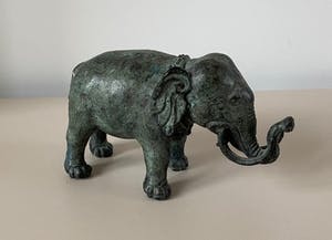Niet of onleesbaar gesigneerd - Bronzen beeld van een Indische Olifant kopen? Bied vanaf 1!