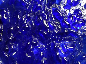 Lars Hellsten - twee koningsblauwe Bark vazen 1960-1969 kopen? Bied vanaf 75!