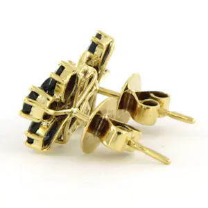 18k gouden oorknoppen met saffier en briljant geslepen diamant tot.0.19ct kopen? Bied vanaf 510!