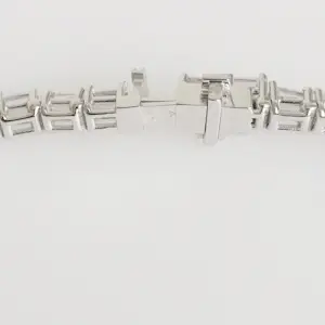 AcheterRoze saffieren armband? Enchérissez de 3085!