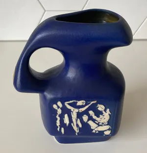 Niet of onleesbaar gesigneerd - Modernistische Israelische kunstaardewerken vaas of kan kopen? Bied vanaf 1!