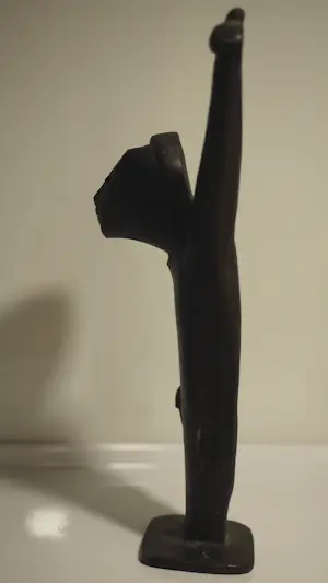 Kurt Lehmann - Kurt Lehmann Bronze Skulptur - Kleiner Knabe mit erhobenem Arm kopen? Bied vanaf 550!