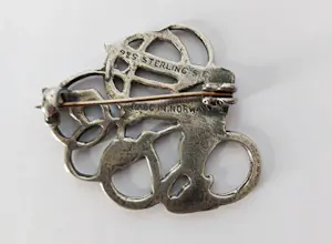 Buy Sterling zilveren Sigmund Espeland broche Noors Viking Urnesstil Dragestil? Bid from 125!