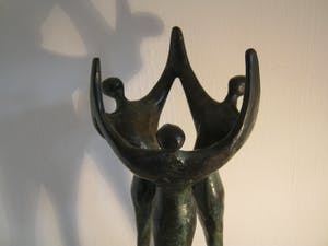 Corry Ammerlaan - Samenwerking op Niveau - grootste versie in brons - 45 cm kopen? Bied vanaf 400!