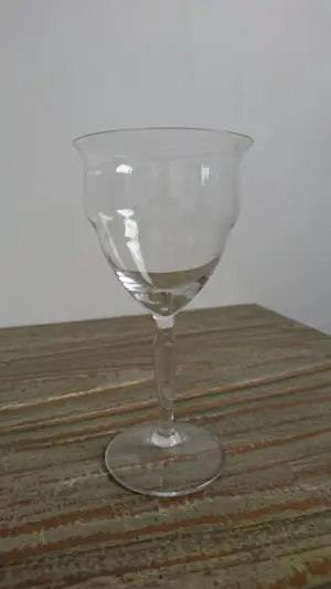 Niet of onleesbaar gesigneerd - Geguillocheerde waterkan met 6 art-deco portglazen kopen? Bied vanaf 1!