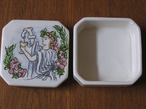 Corry Ammerlaan - Platelen dekseldoosje voor plateelfabriek Regina kopen? Bied vanaf 1!