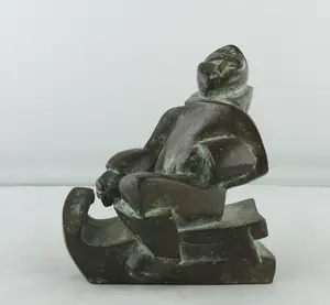 Margriet Barends - Brons, Figuur op slee kopen? Bied vanaf 200!