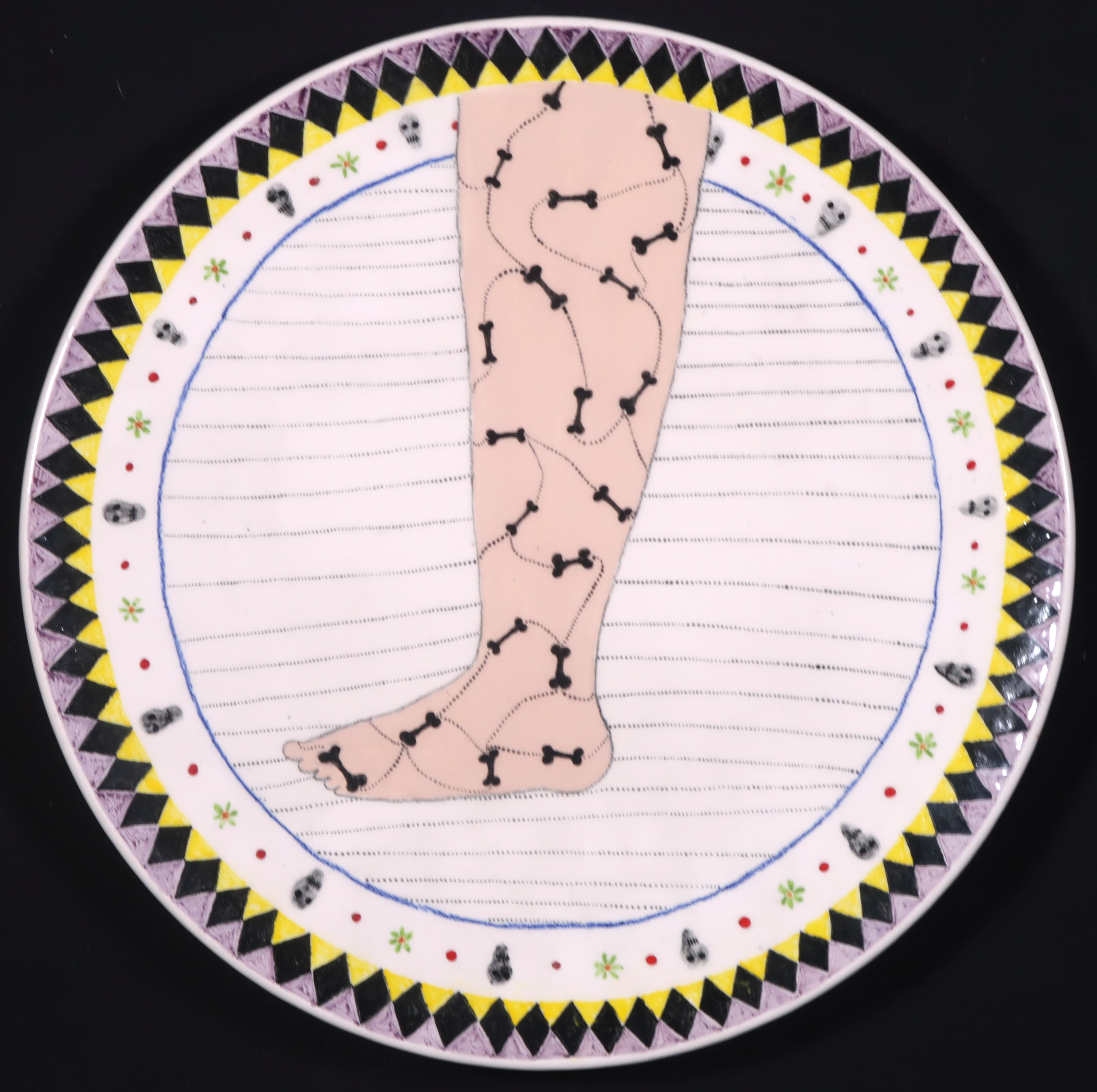 Carin Unverzagt - Keramiek bord, Been met botjes kopen? Bied vanaf 40!