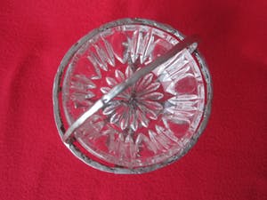 Niet of onleesbaar gesigneerd - Samen kunnen we de wereld aan. kopen? Bied vanaf 10!