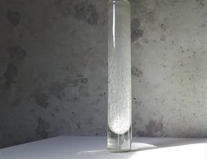 Niet of onleesbaar gesigneerd - Design cilindervaas met inwendig craquelé kopen? Bied vanaf 1!