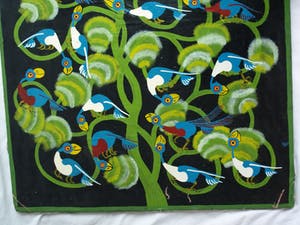 Niet of onleesbaar gesigneerd - Acrylverf op doek , “Vogels in de Boom” – 77 x 64 cm kopen? Bied vanaf 1!