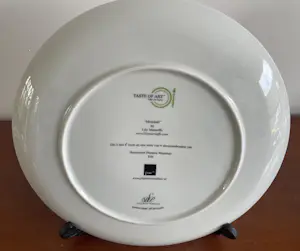 Lily Marneffe - Twee kunstporseleinen borden "Mondiali & Blanche Fleur" kopen? Bied vanaf 50!