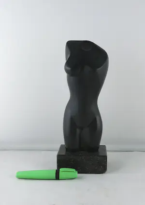 Gloria Pecego - Brons, Vrouwelijk naakt kopen? Bied vanaf 350!