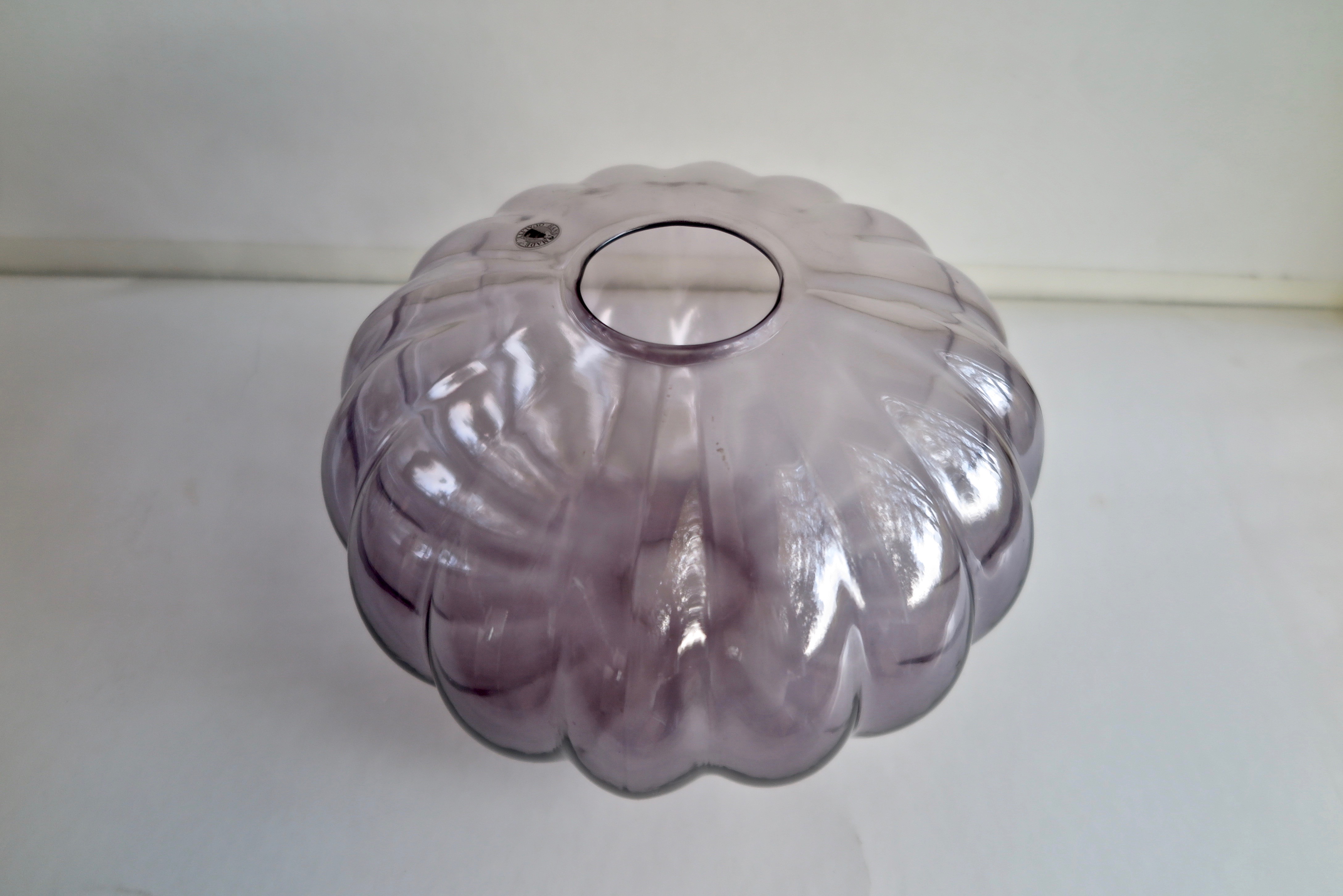 Niet of onleesbaar gesigneerd - Design glazen vaas - art deco - groot model in top conditie verkocht voor € 1!