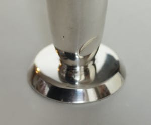 WMF - 2 verzilverde solifleur vaasjes kopen? Bied vanaf 1!