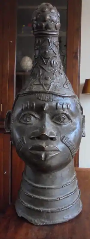 Benin - Zwaar, bronzen beeld, met origineel certificaat.Uniek en gedetailleerd. vendu pour 195€ !
