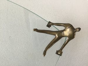 Corry Ammerlaan - Schaal met 2 sculpturen . kopen? Bied vanaf 35!