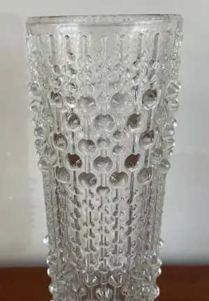 Hermanova Hut - “Candle wax” vaas ontworpen in de jaren’70 door Frantisek Peceny kopen? Bied vanaf 28!