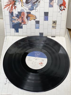 Niet of onleesbaar gesigneerd - LP Pink floyd - The Wall - Gesigneerd kopen? Bied vanaf 1!