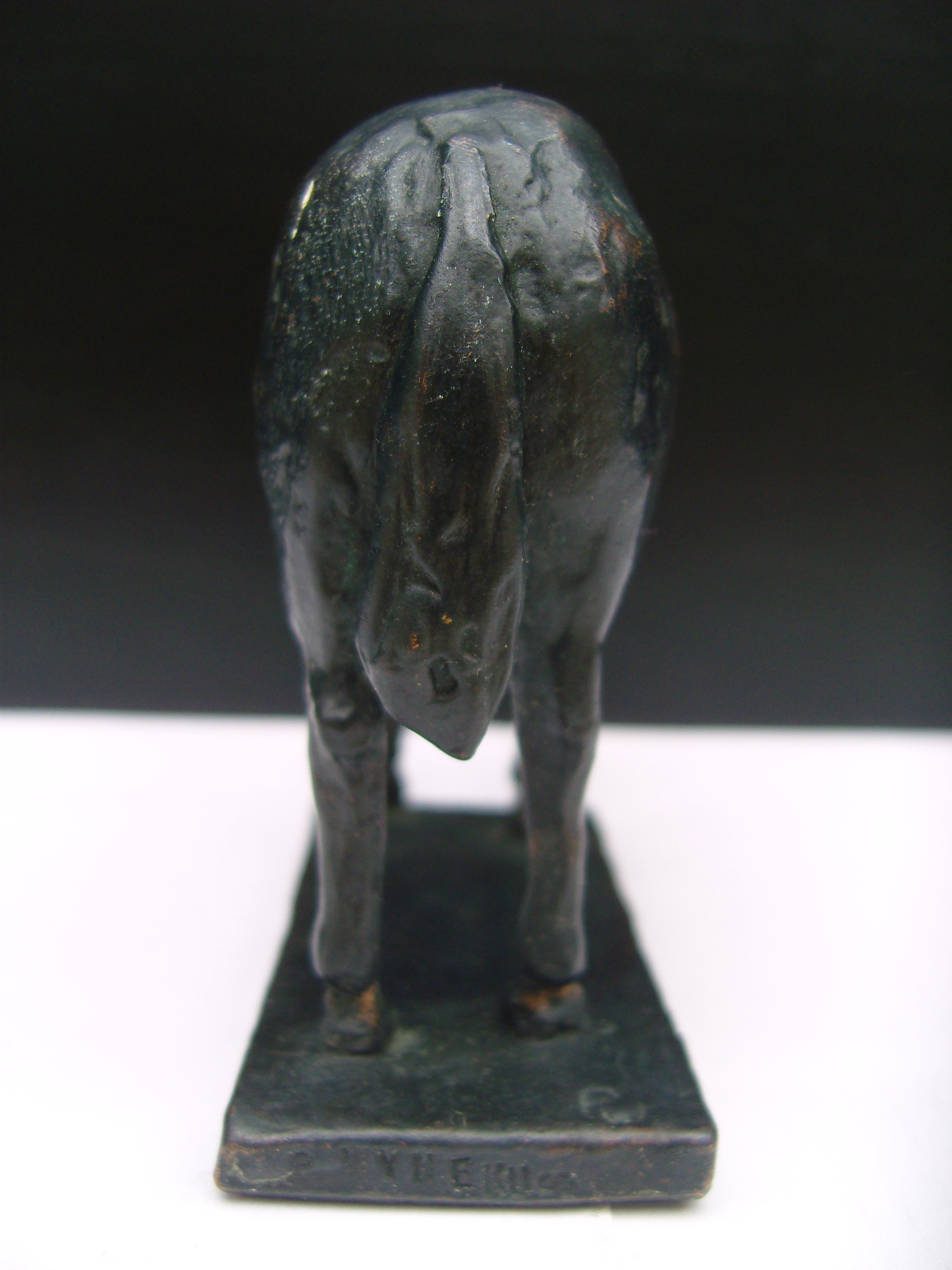 Petronella Wijnekus - Bronzen beeldje van paard kopen? Bied vanaf 150!