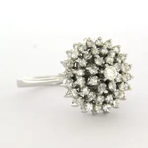 Acheter18k witgouden rozetring bezet met diamanten totaal 0.40 ct - rm 18.25? Enchérissez de 800!