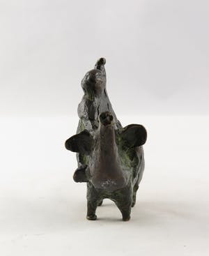 Maja van Hall - Brons, Varken met het kind / Monumentje voor het sparende kind kopen? Bied vanaf 100!