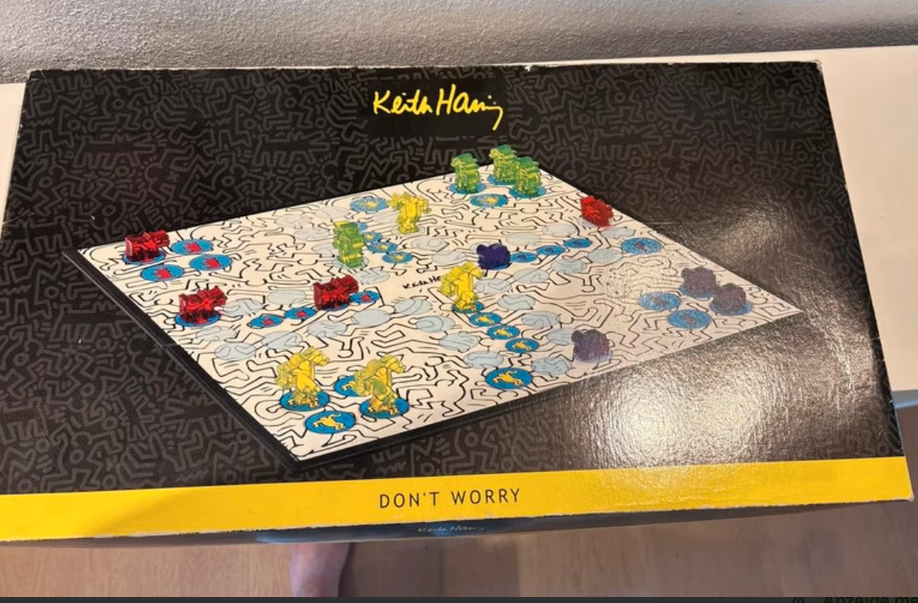 AcheterKeith Haring - Mens Erger Je Niet / Don't Worry? Enchérissez de 70!