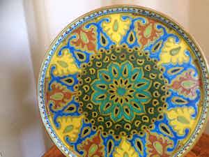 Plateelbakkerij Zuid-Holland - Deco bord met decoraties verkocht voor € 42!