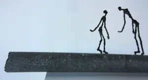 Franz Josef Vanck - Wandobject van brons en hardsteen, Twee figuren kopen? Bied vanaf 300!