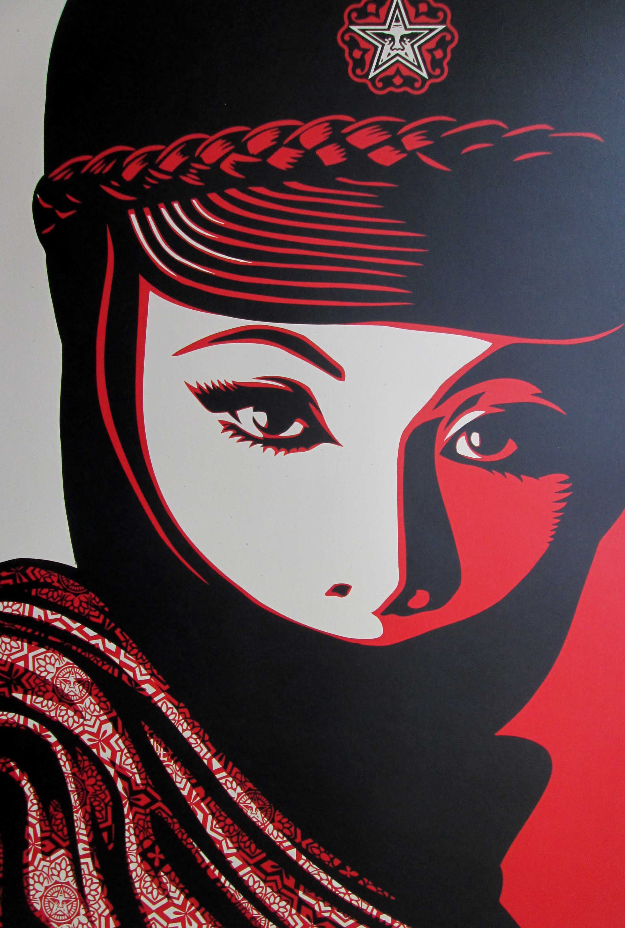 Shepard Fairey -  (Obey) Mujer Fatale - offset print op speckletone paper - handgesigneerd  verkocht voor € 75!
