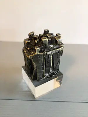 Frans Steginga - Sculptuur “ Gebundelde Kracht “ kopen? Bied vanaf 45!